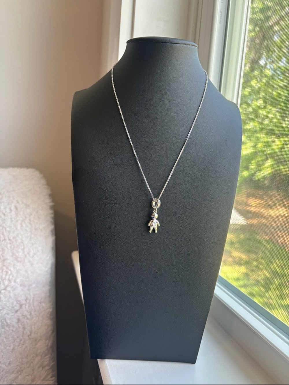 Silver CZ Heart Mom Necklace, 18k White Gold Plated, Mother’s Day Gift in Box - Picture 8 of 12